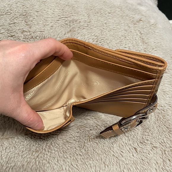 Coach Brown Tan Signature Jacquard Wallet - Picture 7 of 16